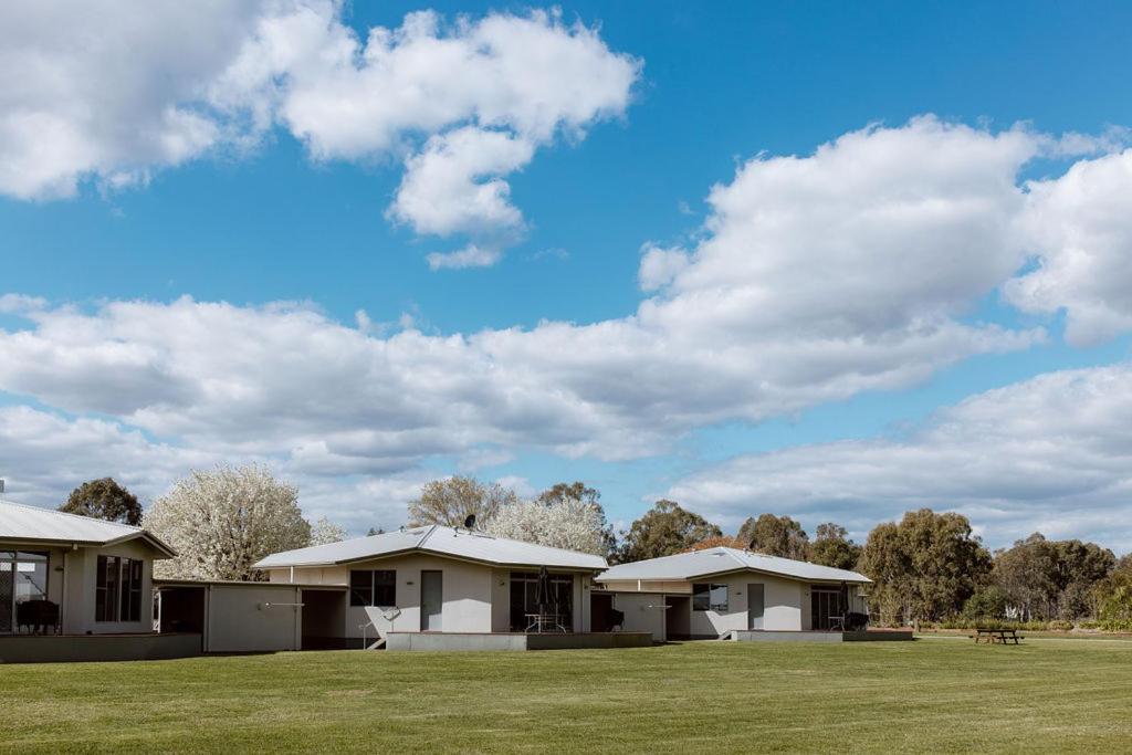 Tindarra Resort Moama Exterior photo