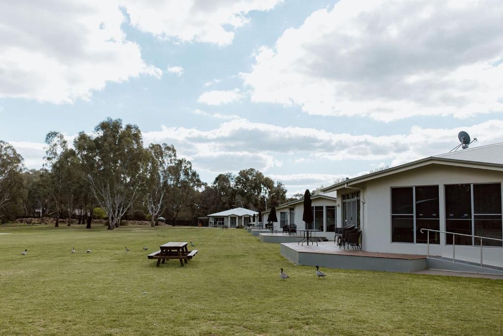 Tindarra Resort Moama Exterior photo
